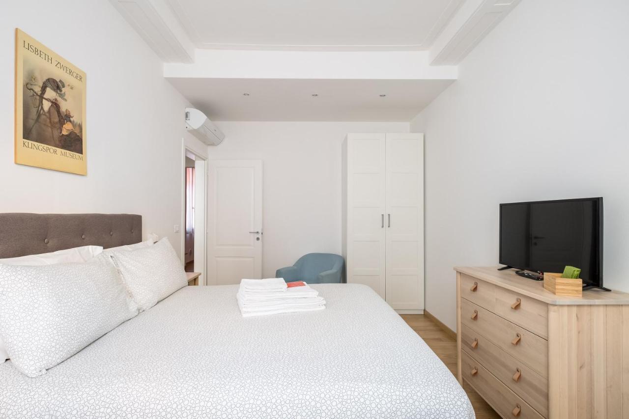 Canonica Suites โบโลญญา ภายนอก รูปภาพ